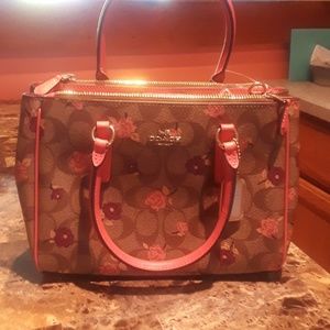 Nwt Authentic Coach Pocketbook leather